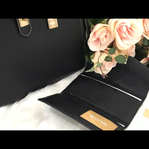 🌷Authentic MICHAEL KORS Black Shoulder Tote Set🌷 - Picture 3 of 8